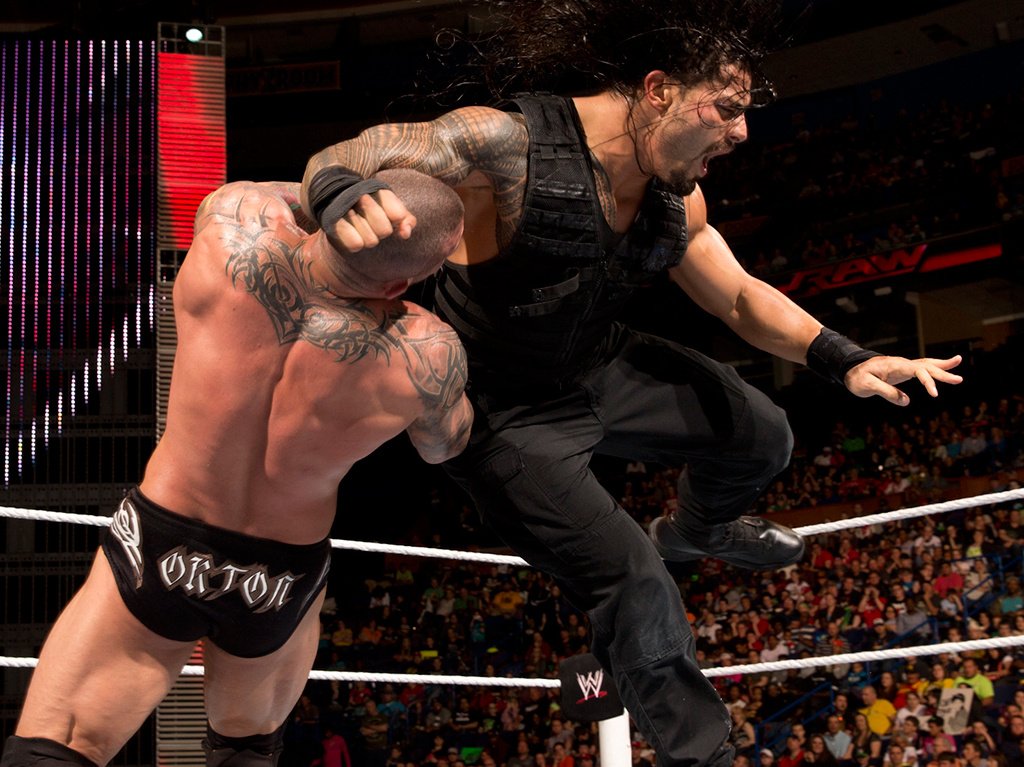 Roman Reigns Throwing Down Randy Orton - Wrestling Media - Wrestling Media